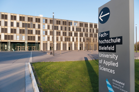 Der Eingang der Fachhochschule Bielefeld